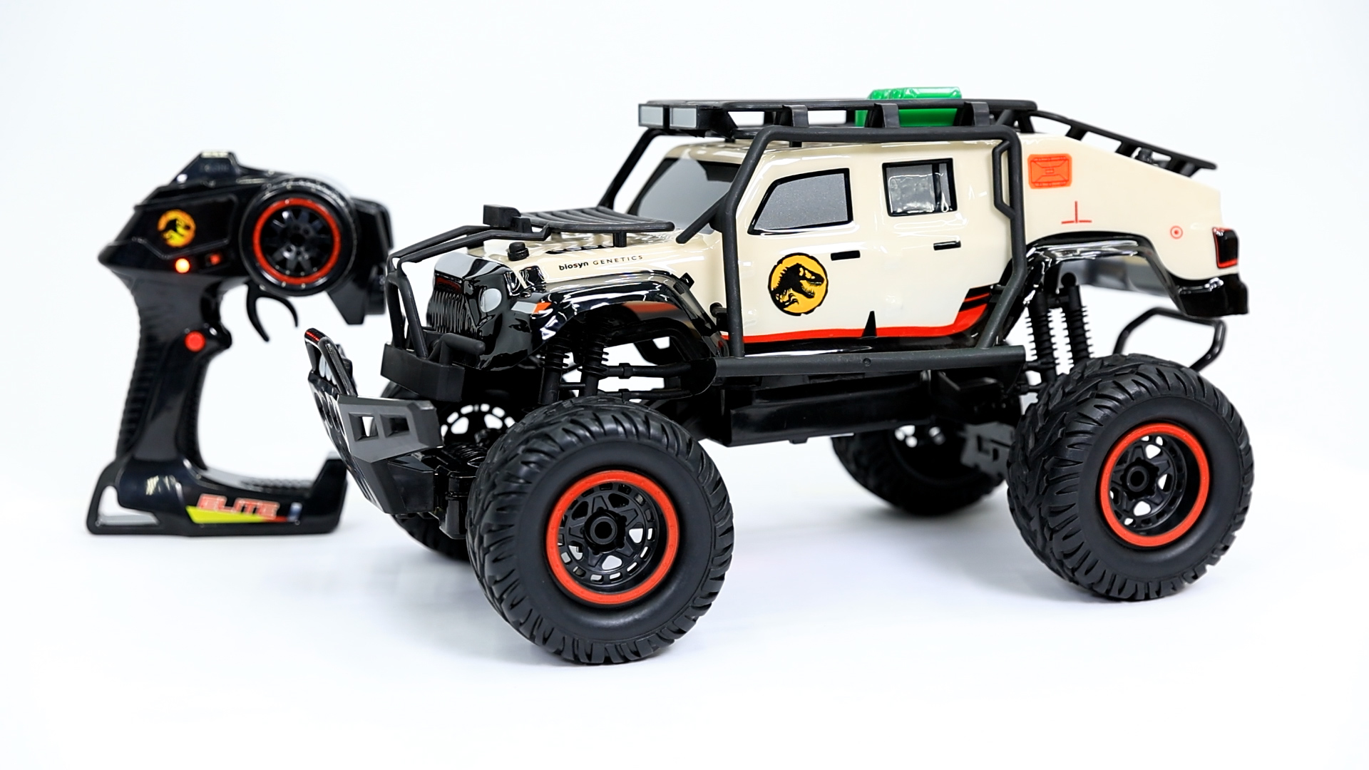 JD33716 Jurassic World 112 Scale HWR 4X4 Jeep Gladiator Remote Control Vehicle